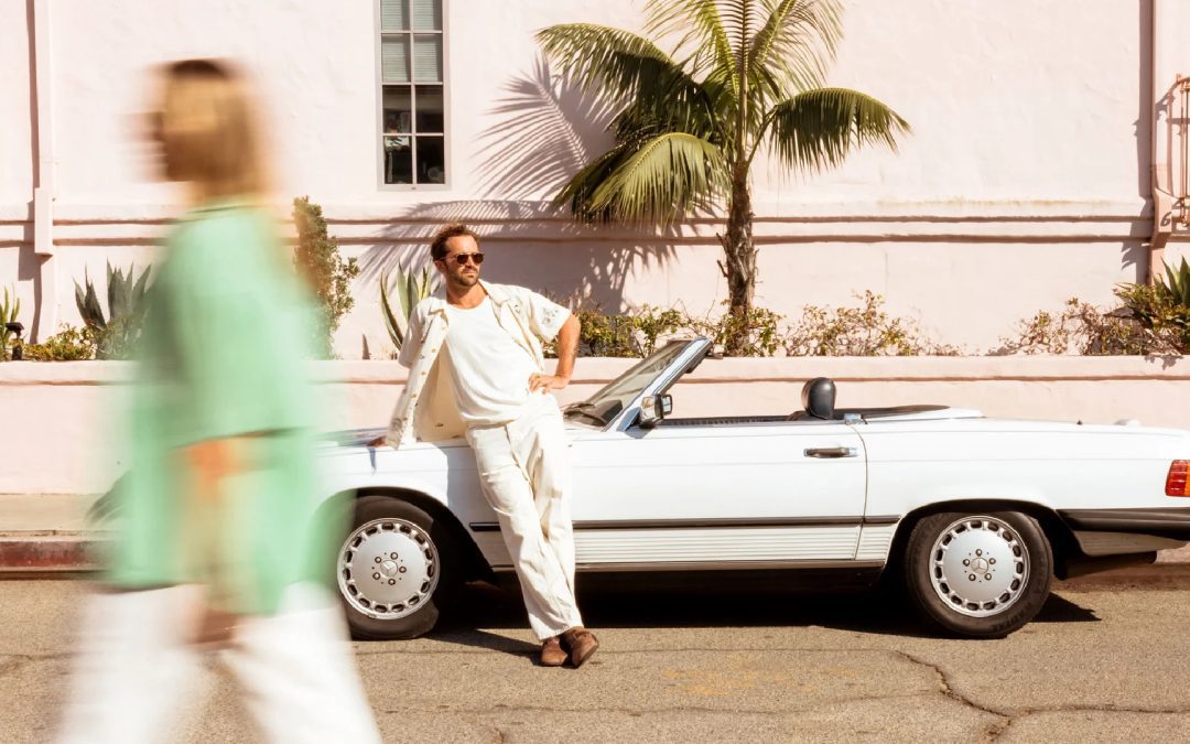 GARRETT LEIGHT