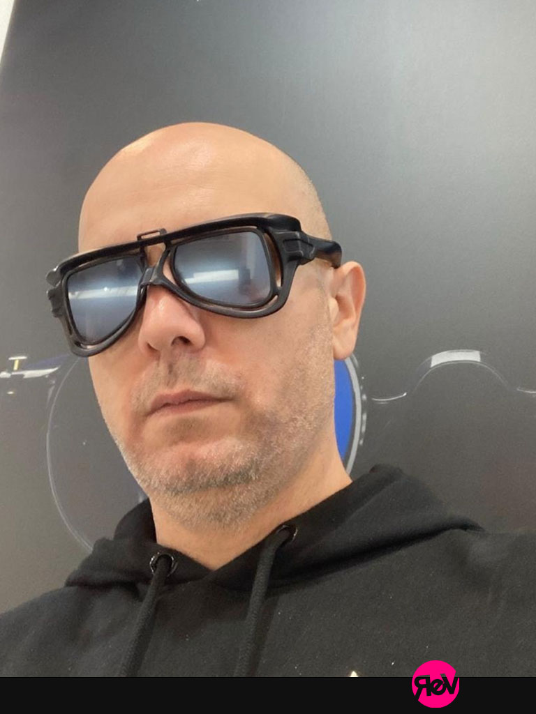 Revolutionary-Eyewear-Storie-3