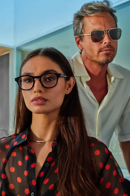 GARRETT LEIGHT